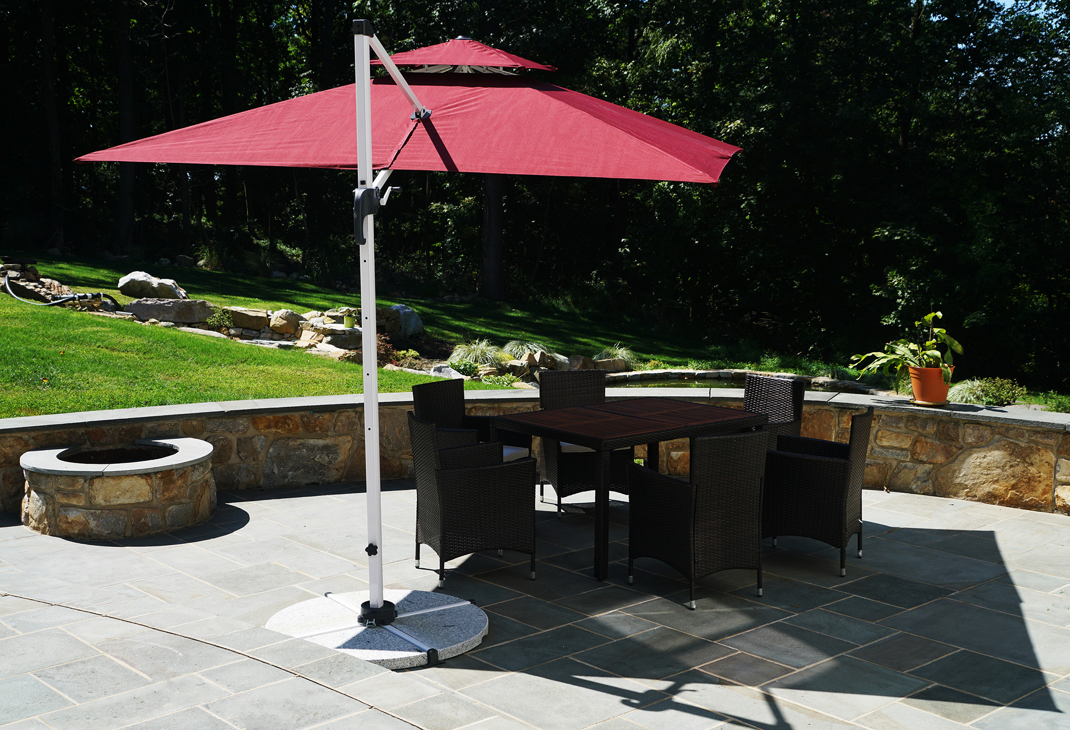 canopy patio umbrella My Texas House 9ft Outdoor Round Market Patio Umbrella with Off-White Canopy and Black Trim